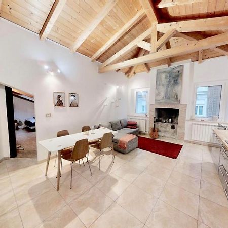 Lucy'S Home Трієст Екстер'єр фото